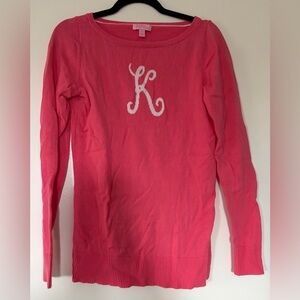 EUC Lilly Pulitzer Initial Sweater - Medium
